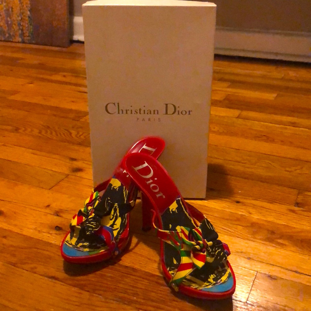 CHRISTIAN DIOR PUMPS/HEELS SIZE 6